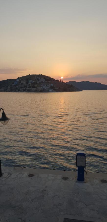 Villas Danezis - New Marina , Symi Exterior photo
